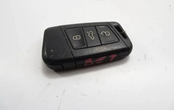 Volkswagen PASSAT B8 Ignition key/card RGWNRNM