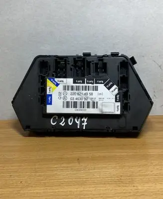 Mercedes-Benz S W220 Central body control module 2208214958 C2047