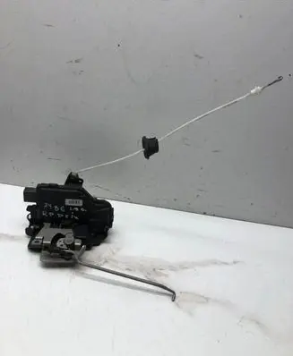 Audi A4 S4 B6 8E 8H Front door lock 8E2837015C