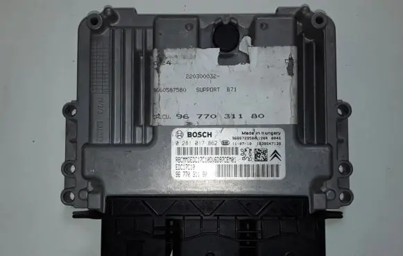 Citroen C4 II Engine control unit/module 9677031180