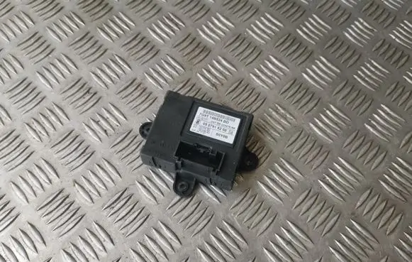 Jaguar XF X250 Door control unit/module 7G9T14B534BD