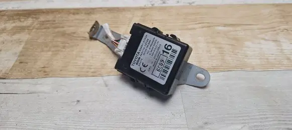 Toyota Prius (NHW20) Door control unit/module 8999147030 48411010740 CT833AASAT6