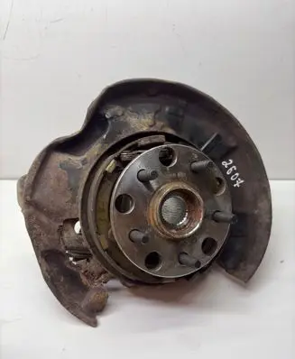 Lexus IS 220D-250-350 Rear wheel hub spindle/knuckle