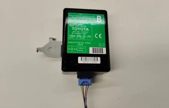 Lexus RX 450H Door control unit/module 8974048082