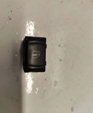 Volkswagen PASSAT B6 Electric window control switch 1J0959855