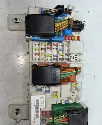 Ford Focus Fuse module 14A073