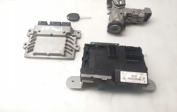 Ford Focus Engine ECU kit and lock set 12A650