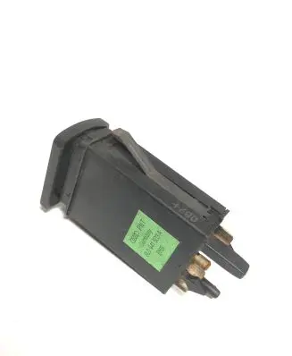 Volkswagen Golf IV Windscreen/window heater switch 8L0941503A