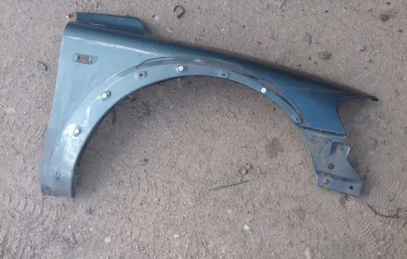 Volvo XC70 Fender