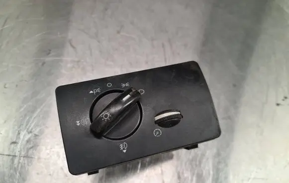 Ford Mondeo Mk III Light switch 4S7T13A024DA