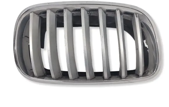 BMW X5 E70 Front bumper upper radiator grill 7171396