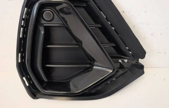 Audi Q3 F3 Front bumper lower grill 83A807682D