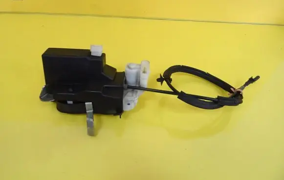 Lancia Thesis Rear door lock