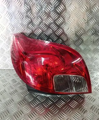 Opel Mokka Rear/tail lights 42435942