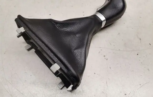 Hyundai Santa Fe Gear lever shifter trim leather/knob 