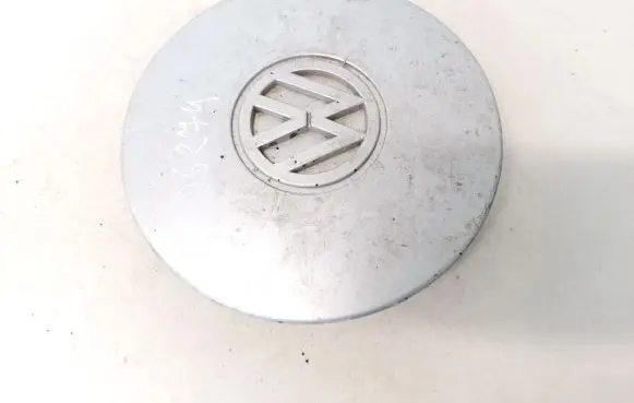 Volkswagen Golf III Original wheel cap 1H0601149H