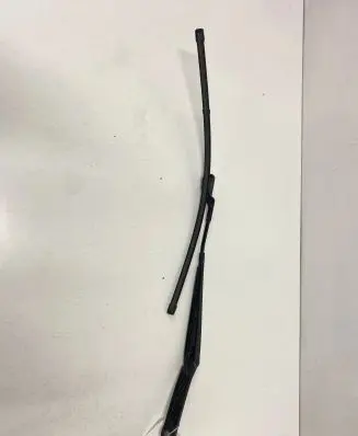 Volkswagen PASSAT B6 Windshield/front glass wiper blade 3C1955409C