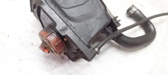 Brake fluid reservoir