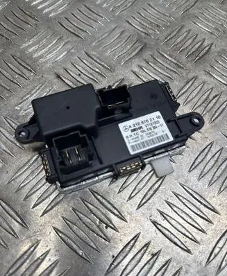 Mercedes-Benz E C207 W207 Heater blower motor/fan resistor A2128702110 5HL01038411 V7191003