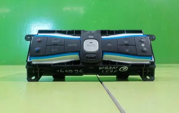 Nissan Leaf I (ZE0) Other switches/knobs/shifts 275003NH0C