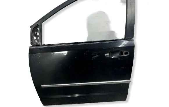 Chrysler Grand Voyager V Front door 