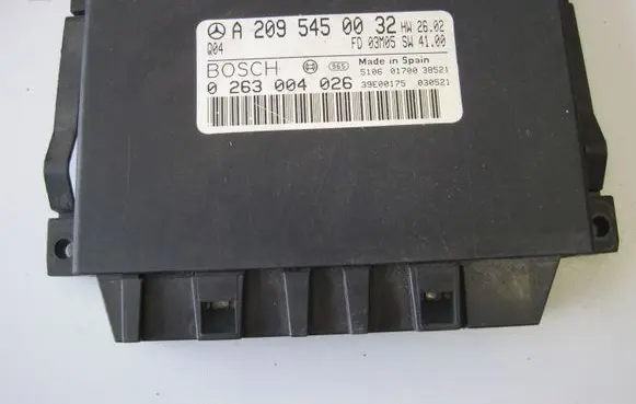 Mercedes-Benz C W203 Parking PDC control unit/module A2095450032