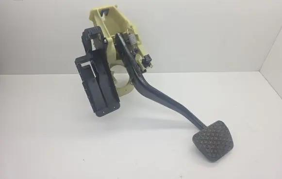 BMW 5 F10 F11 Brake pedal 6782665
