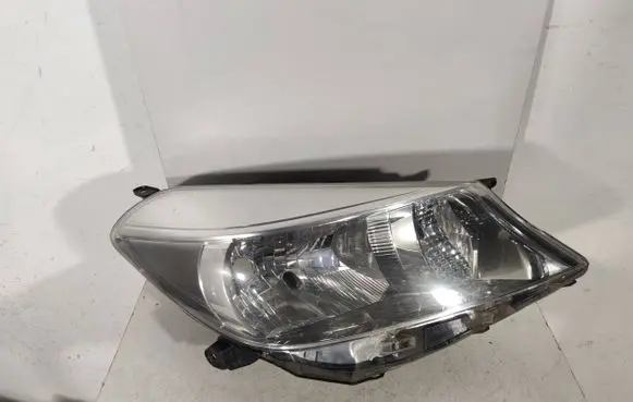 Toyota Yaris Headlight/headlamp