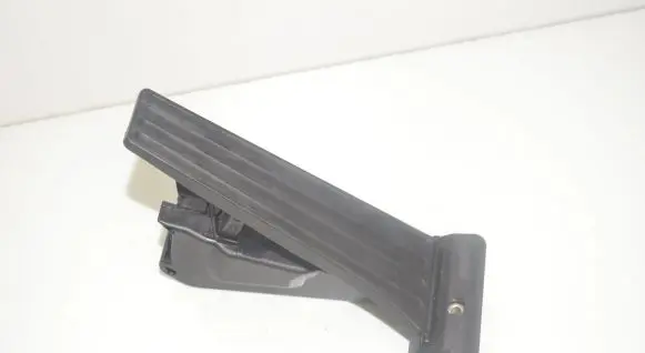 BMW 4 F32 F33 Accelerator throttle pedal 6853175 35426853175 35406889818