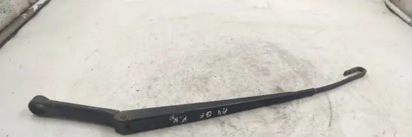 Audi A4 S4 B5 8D Front wiper blade arm 8d1955407