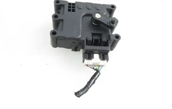 Mazda CX-7 Air flap motor/actuator 7616Y