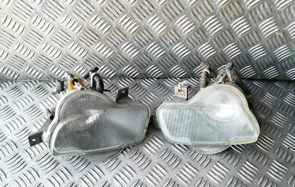 Volvo V70 Fog light set 8620229 8620228