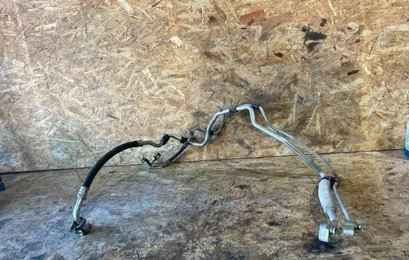 Volkswagen Golf V Air conditioning (A/C) pipe/hose 1K0820741BD 1K0820743CD AC035032104