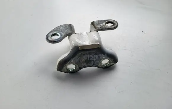 Toyota Auris E180 Rear door upper hinge