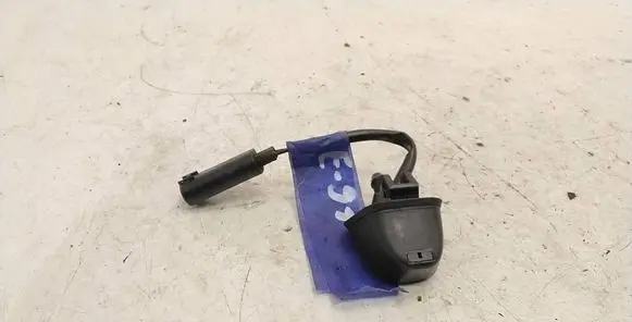 BMW 3 E90 E91 Windshield washer spray nozzle 8365385 19636564 19651621