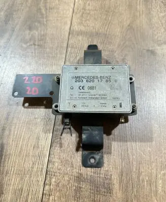 Mercedes-Benz S W220 Antenna control unit 2038201785 09102113