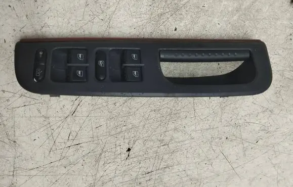 Volkswagen PASSAT B5.5 Electric window control switch 1J4959857D F005S00162