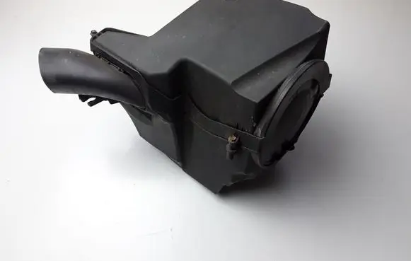 Ford Fiesta Air filter box BV619C679C