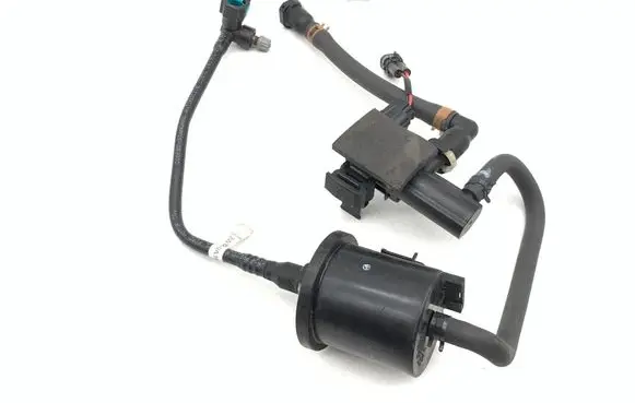 Jaguar XK8 - XKR Vacuum air tank 1X439S446BB