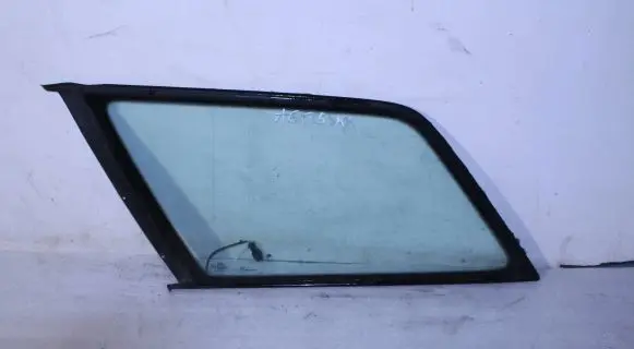 Audi A6 S6 C5 4B Rear side window 43R00137 DOT2M9466BRAS2