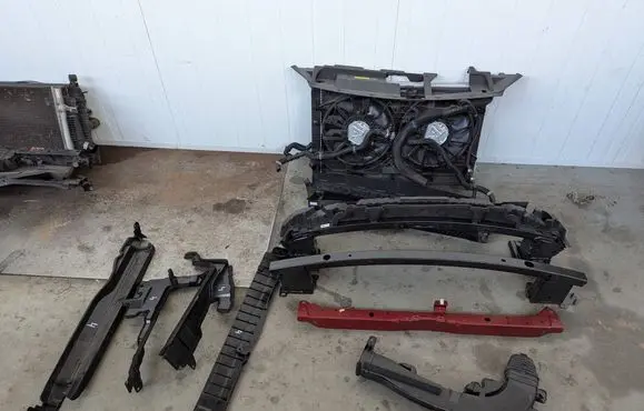 Nissan Qashqai J12 Radiator support slam panel