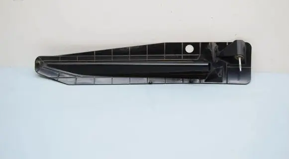 BMW 5 G60 G61 Sill supporting ledge