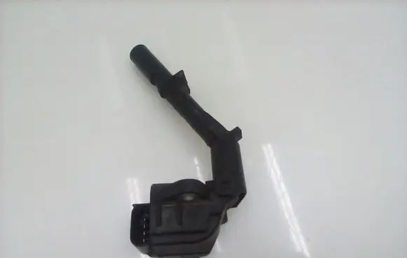 Mercedes-Benz GLC X253 C253 High voltage ignition coil A2749061400