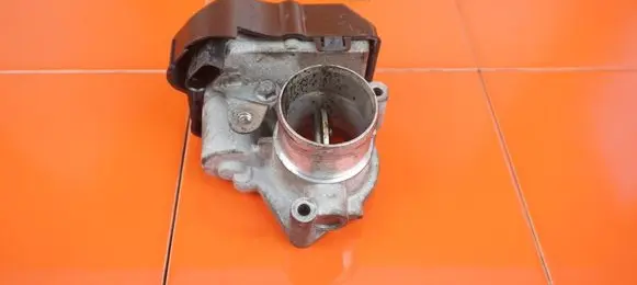 Suzuki Grand Vitara II Throttle body valve 19MB52