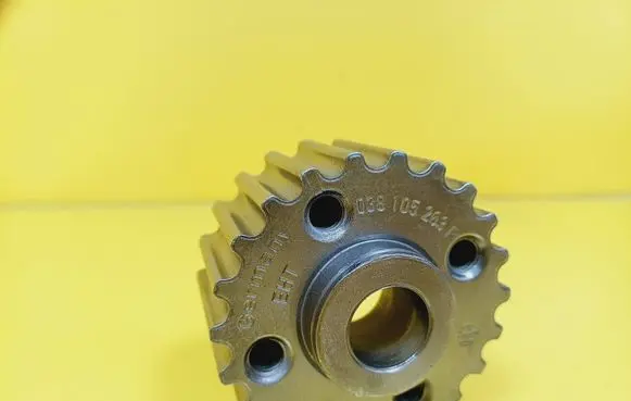 Volkswagen PASSAT B6 Crankshaft gear 038105263F