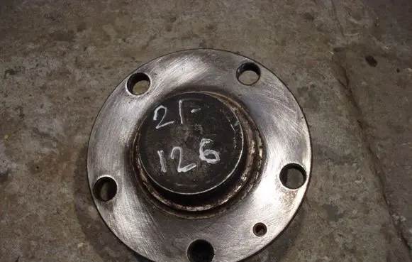 Audi A4 S4 B7 8E 8H Rear wheel bearing hub 21126