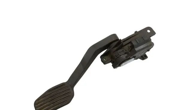 Volvo V70 Accelerator throttle pedal 30666661 6PV00853703
