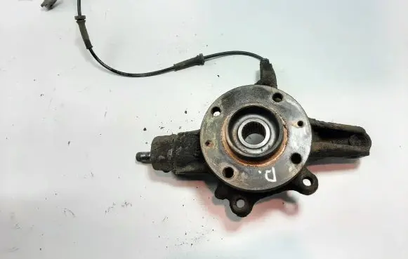 Peugeot 3008 I Front wheel hub