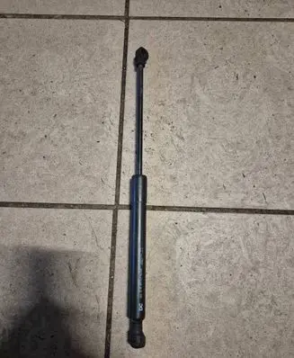 Front bonnet/hood damper/strut