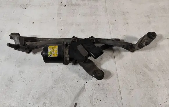 Renault Megane II Front wiper linkage and motor 8200036921